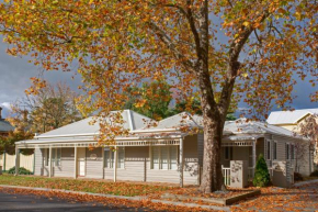 Mews Cottages, Gisborne